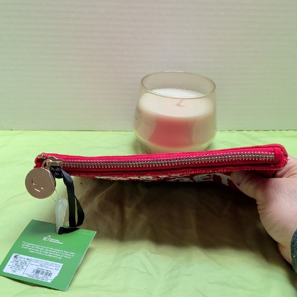 Kate Spade Red and White Beaded Wristlet - Picture 6 of 8